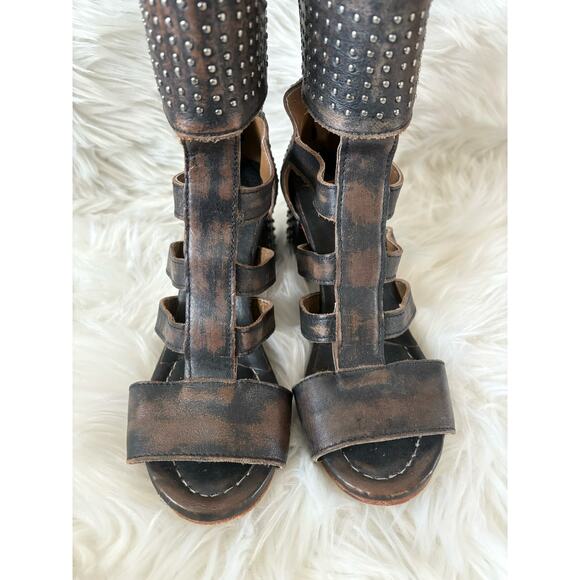 FREEBIRD BY STEVEN Zelda Studded Leather Sandals 7 - Picture 11 of 12